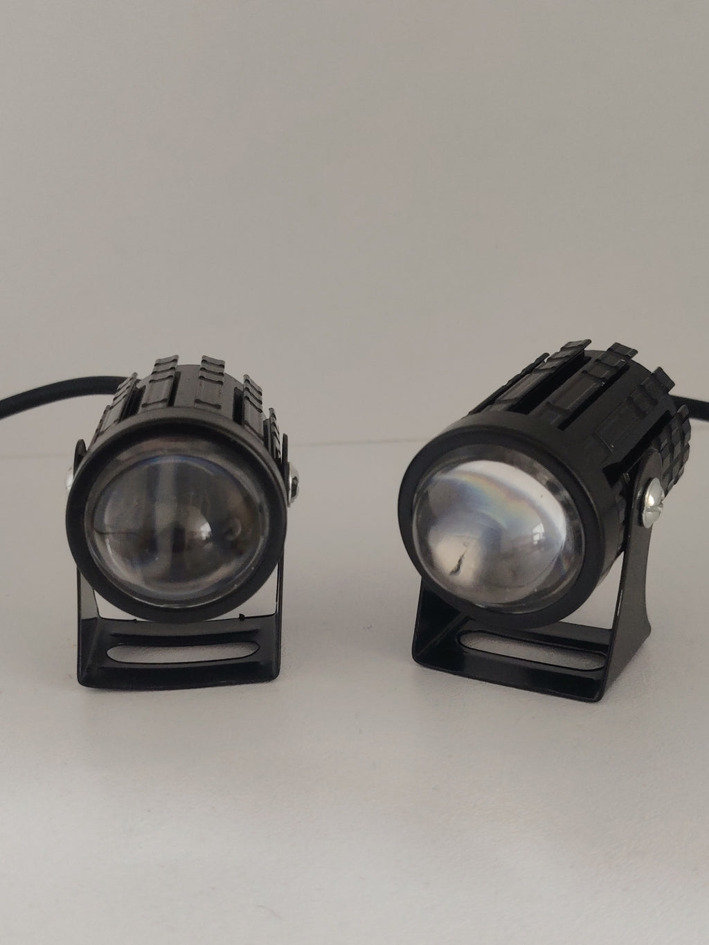 💡 Par de Exploradoras Tipo Lupa con Switch - 8000 Lúmenes Blanco/Amarillo 12-24V