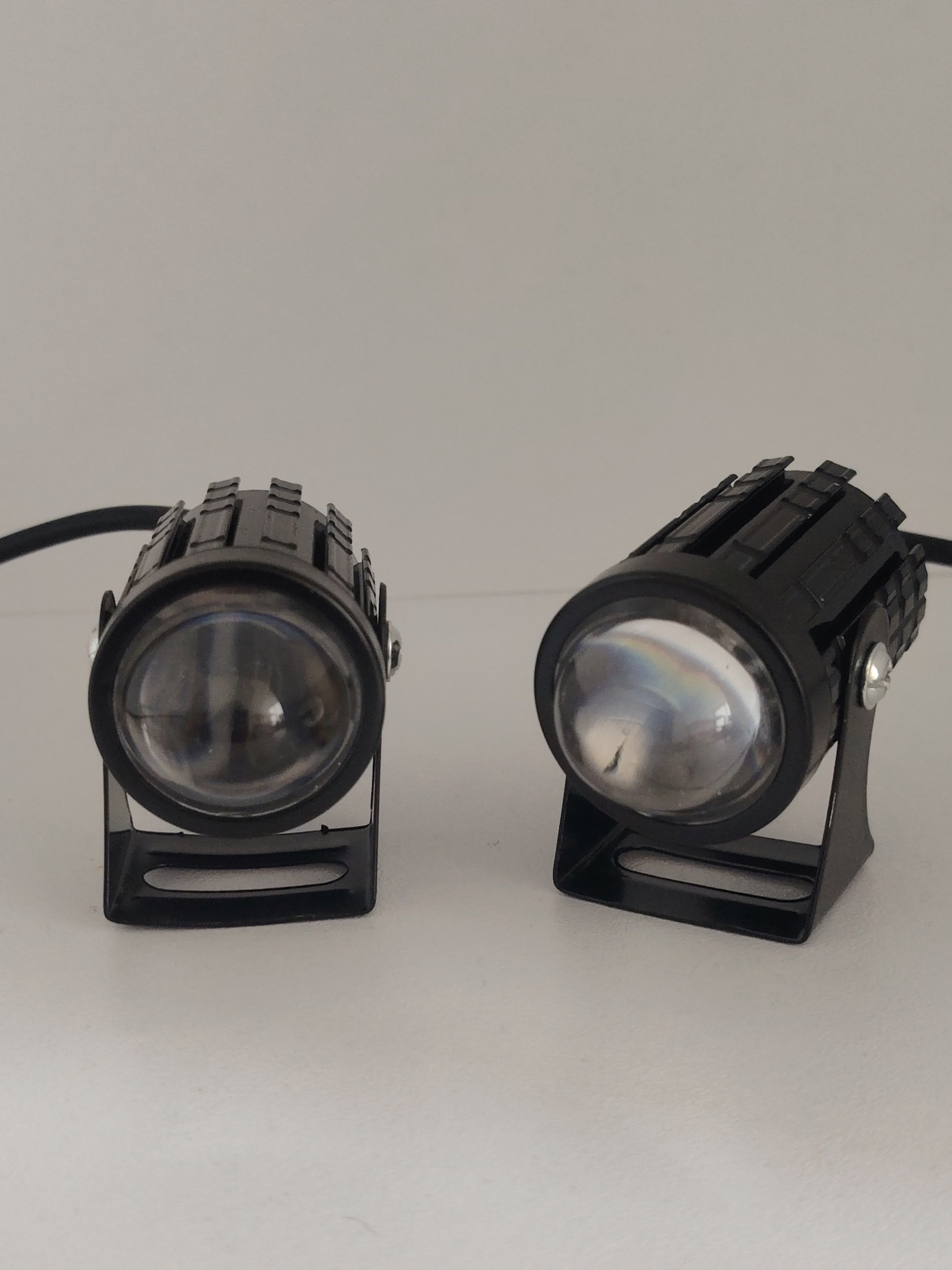 💡 Par de Exploradoras Tipo Lupa con Switch - 8000 Lúmenes Blanco/Amarillo 12-24V