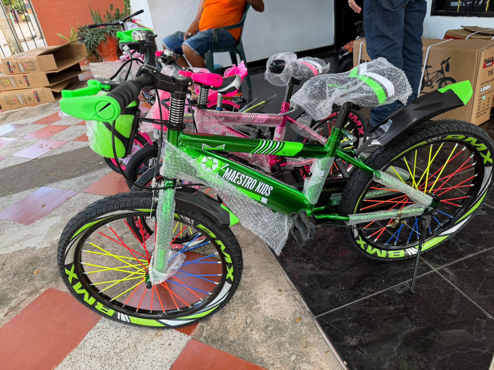🚲 Bicicleta Infantil Maestro Kids Rin 20 - Con Rueditas y Canasta